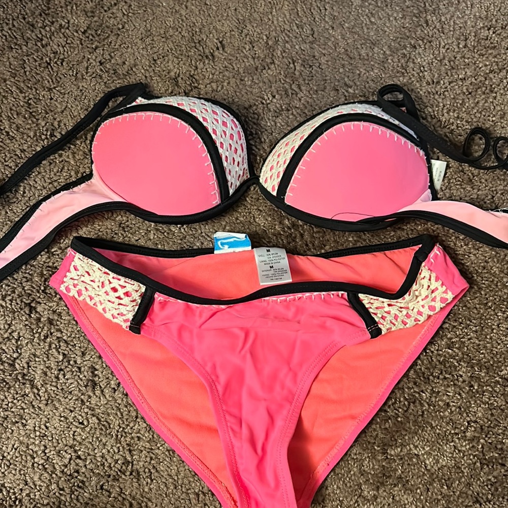 Victoria push up bikini set
